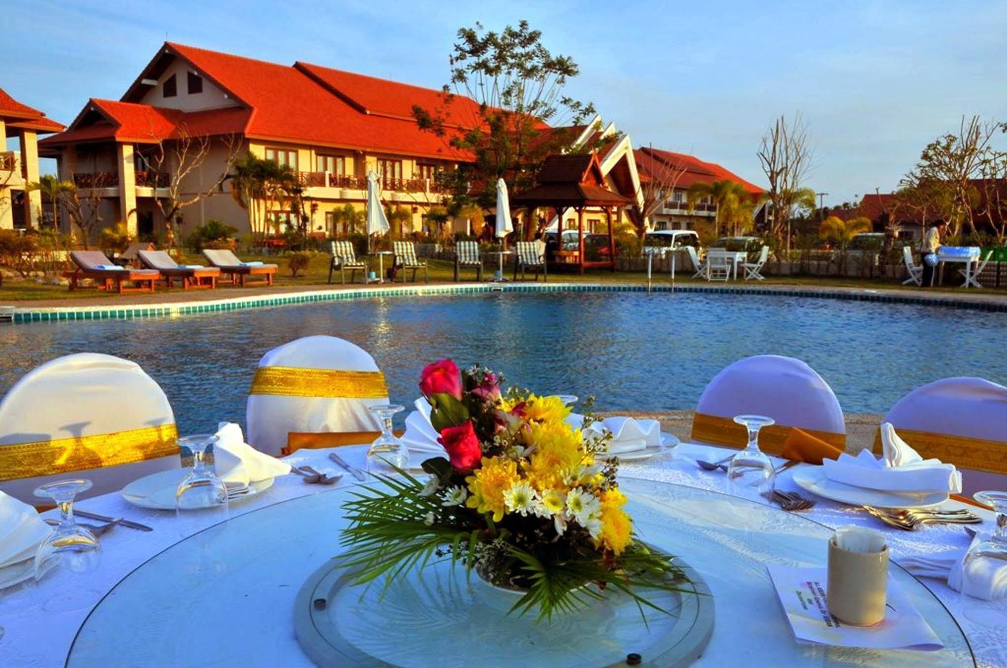 Daosavanh Resort & Spa Hotel Savannakhét Zewnętrze zdjęcie